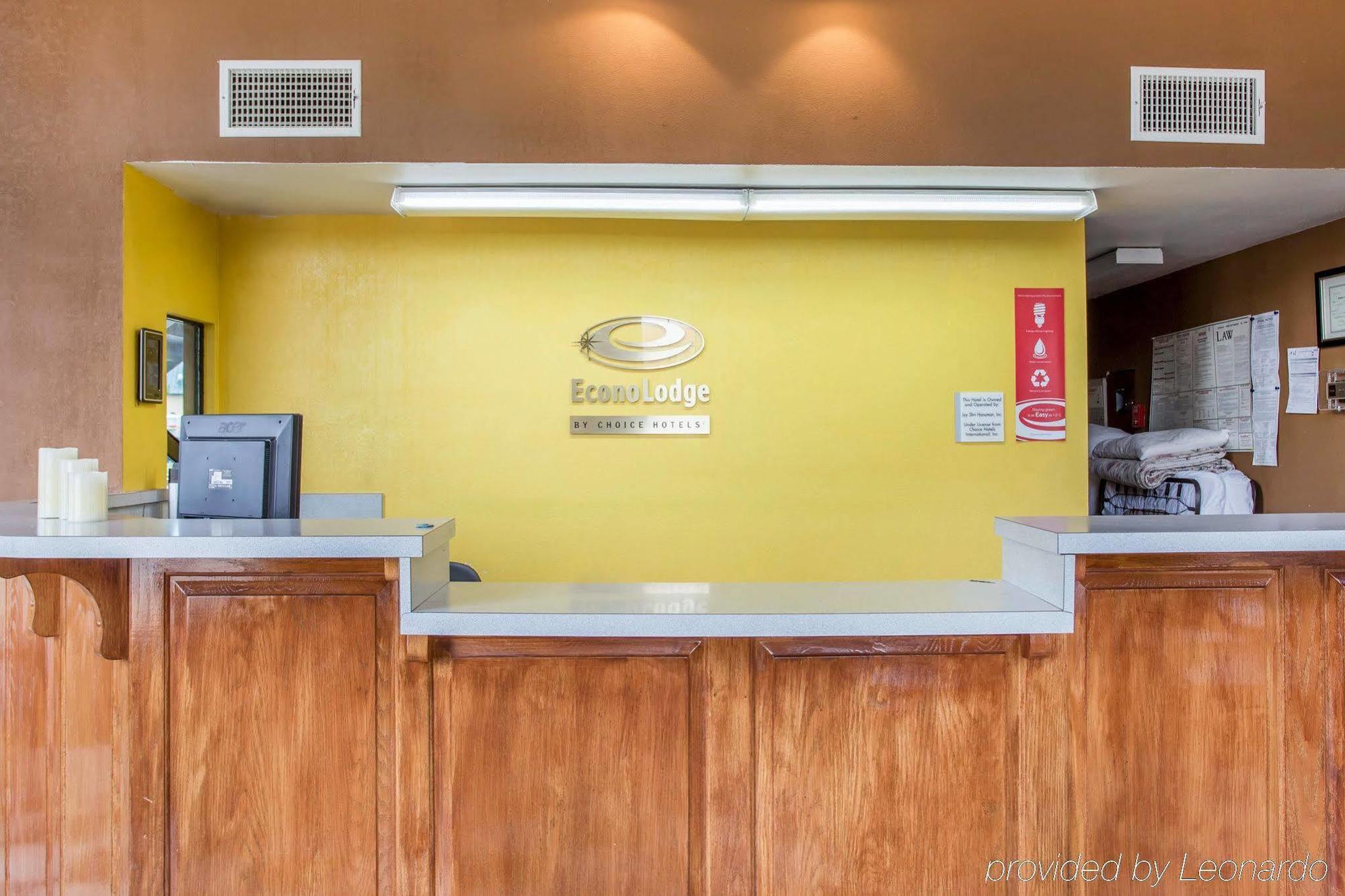 אקוורת' Econo Lodge מראה חיצוני תמונה