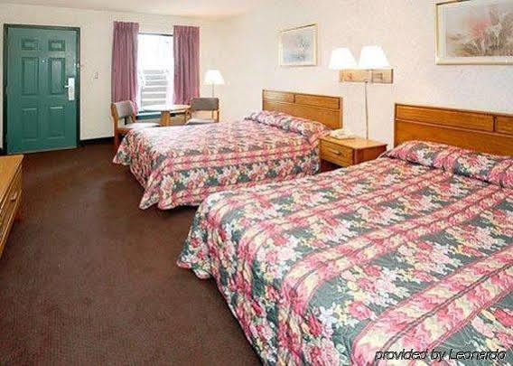 אקוורת' Econo Lodge מראה חיצוני תמונה
